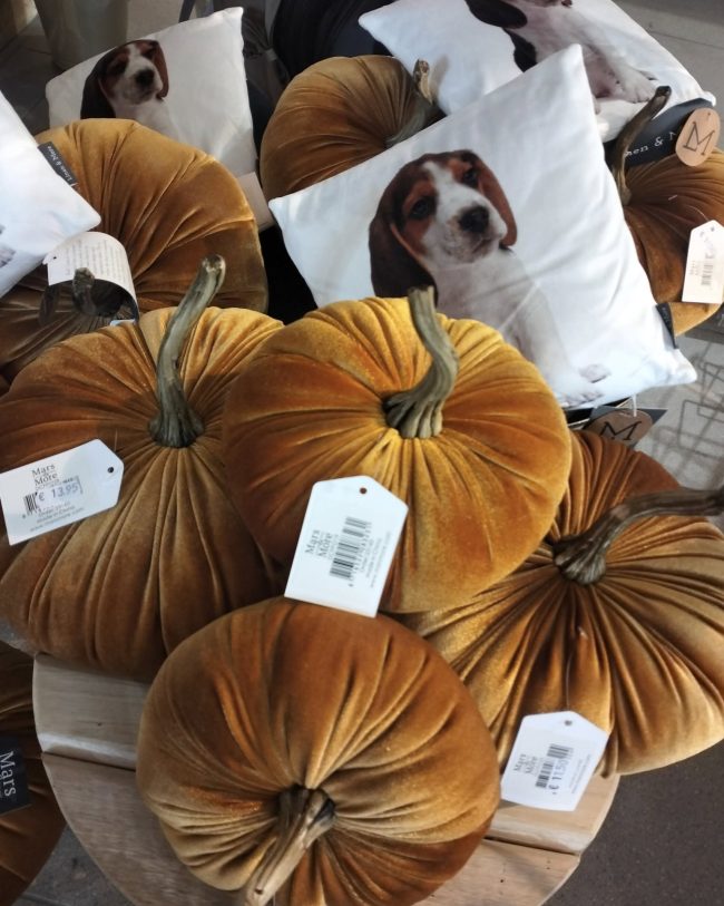 Mars & More Decoratieve Pompoen – Fluweel – Oranje – Ø 28 cm