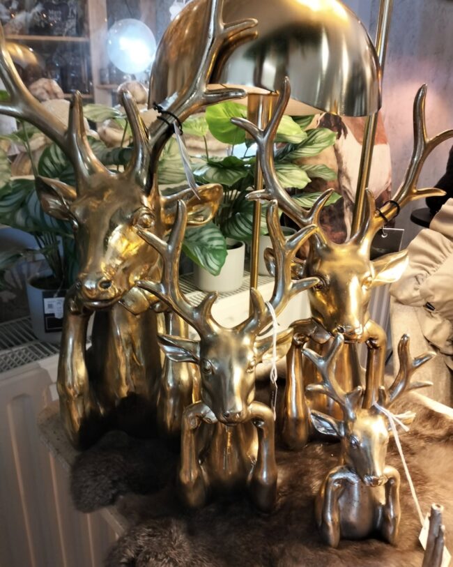 countryfield - Hert Zen - kunsthars - Goud – XL - H 52 cm