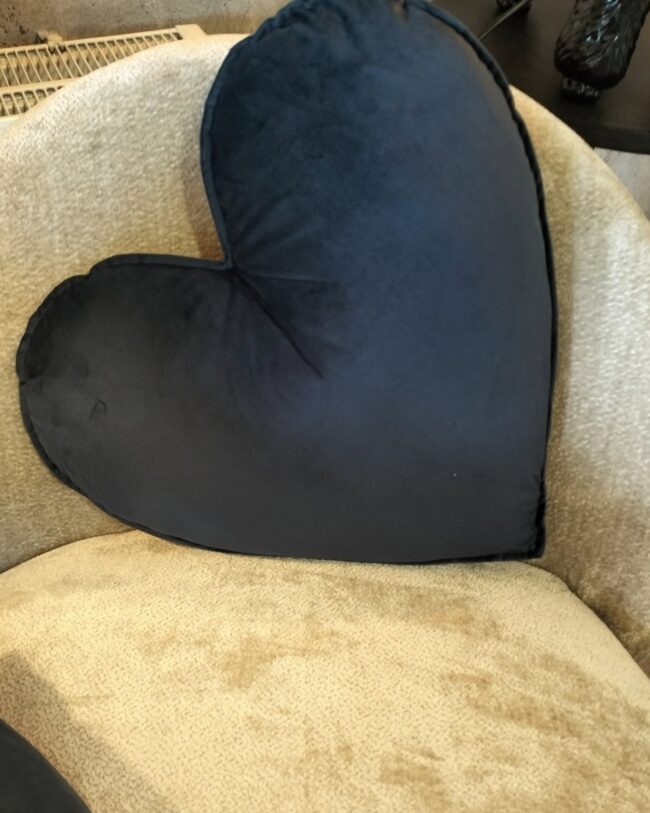 mars & more - Hart Kussen - Fluweel - navy - 45cm