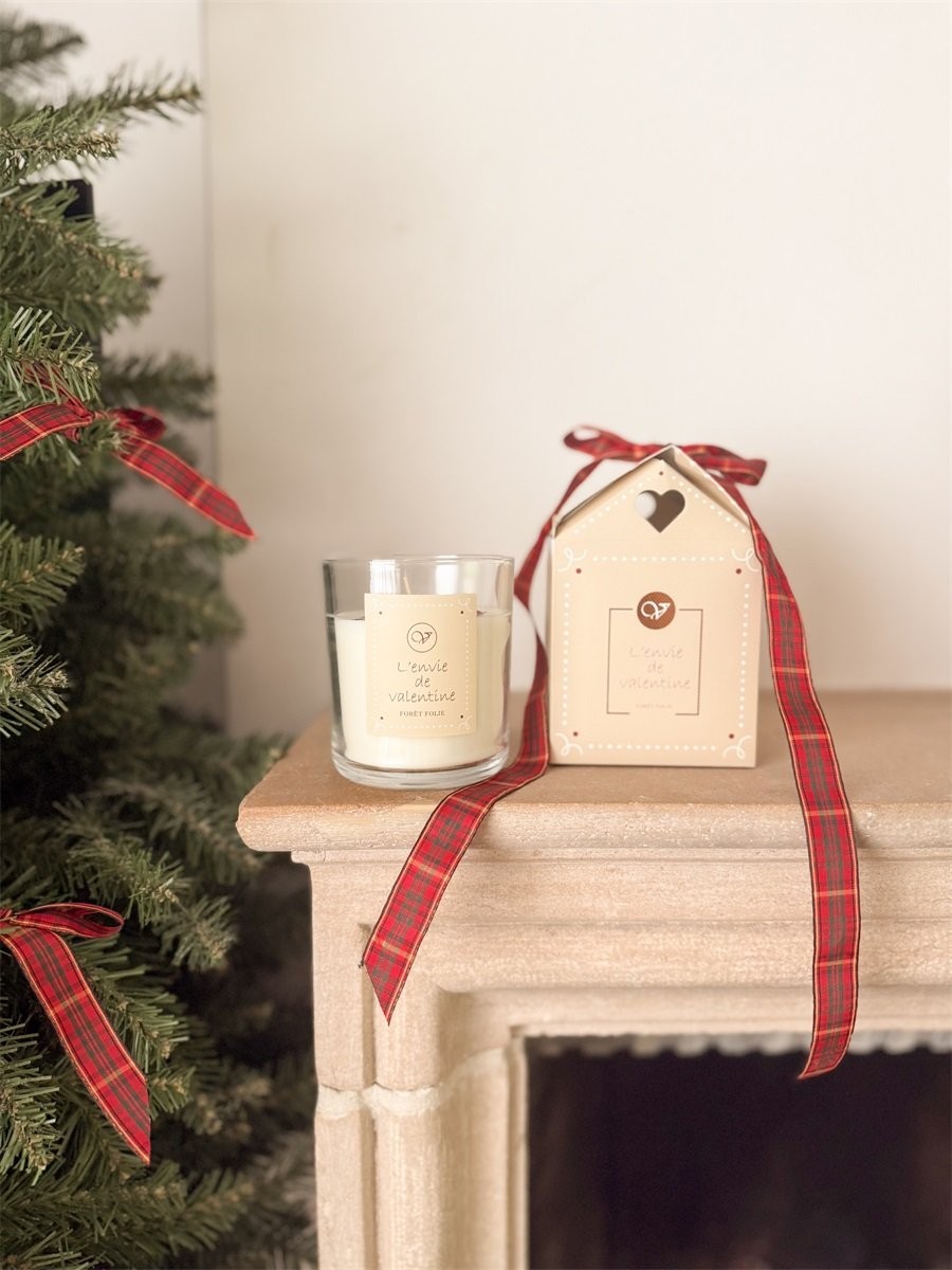 L'envie de valentine - Geurkaars in Glas – Forêt Folie - Kerstverpakking – 180g/35hr brandduur - Afbeelding 2
