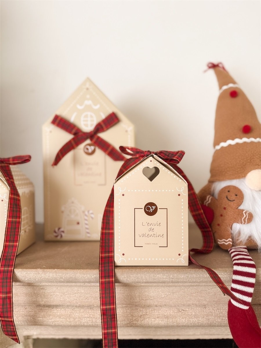 L'envie de valentine - Geurkaars in Glas – Forêt Folie - Kerstverpakking – 180g/35hr brandduur - Afbeelding 4