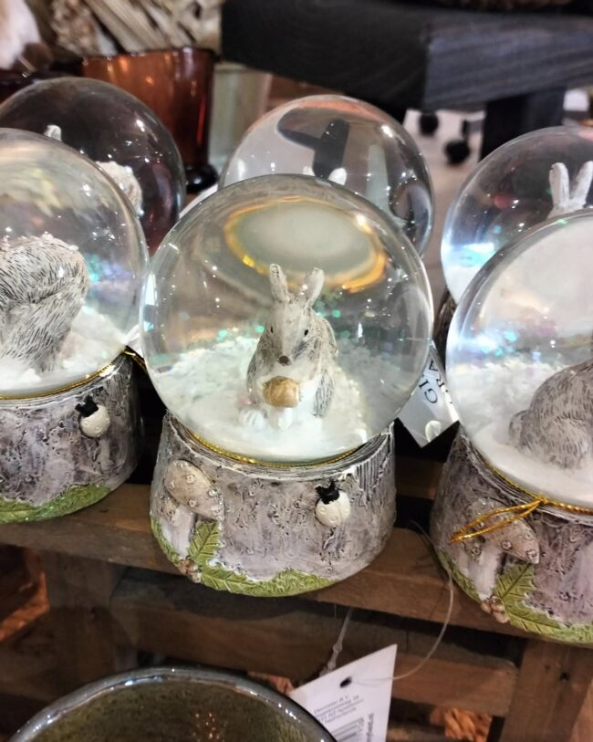 Gisela Graham - Sneeuwbol Woodland Dieren - glas/kunsthars - 8 cm - assortiment van 3/prijs per stuk