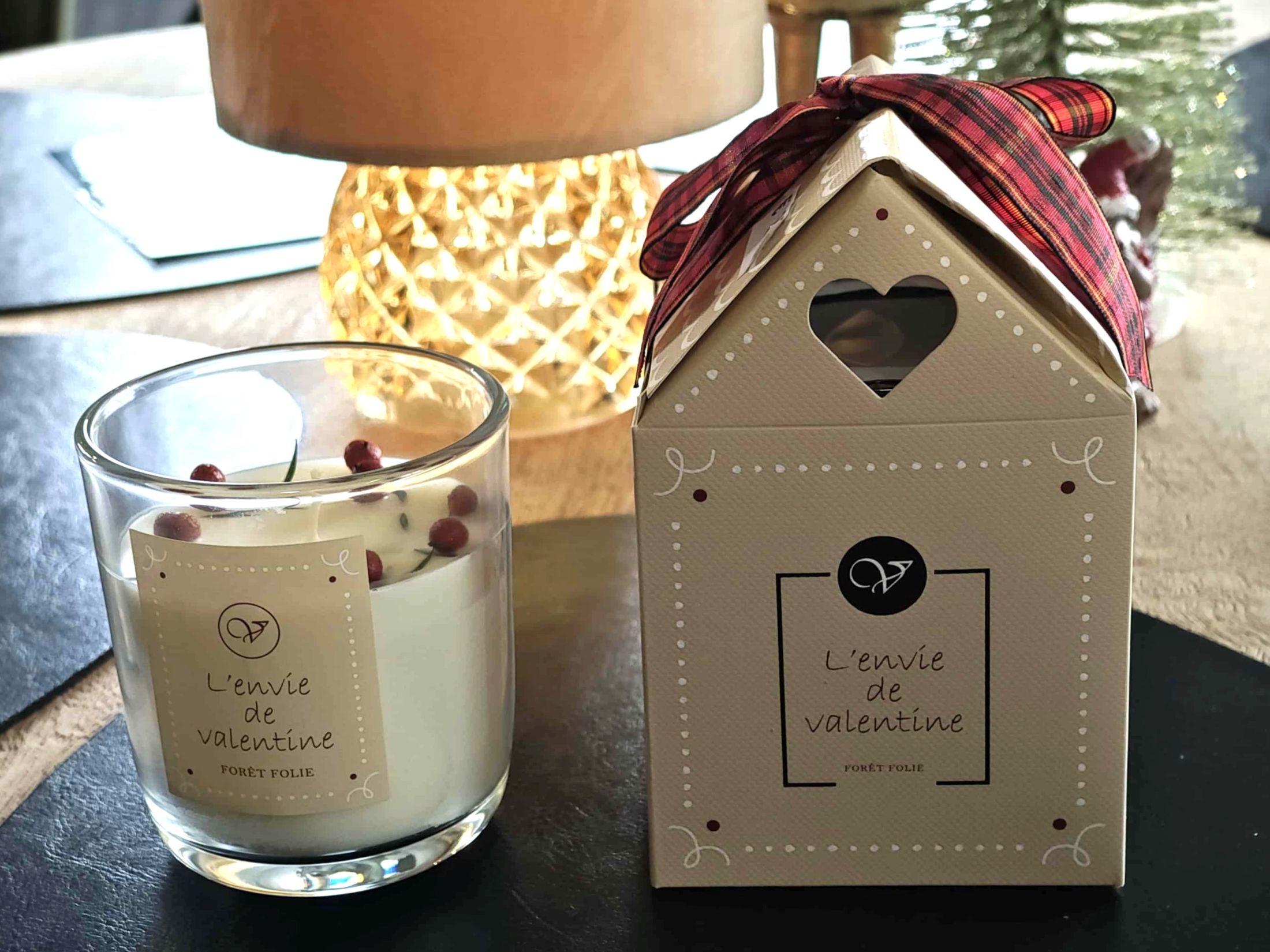 L'envie de valentine - Geurkaars in Glas – Forêt Folie - Kerstverpakking – 180g/35hr brandduur