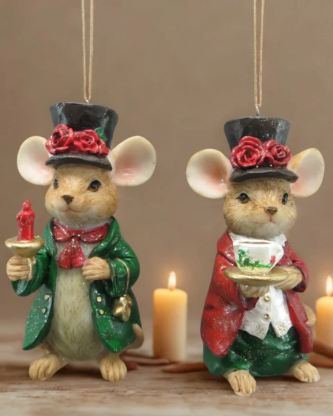 La Galleria - kersthanger Koppel Muisjes met Hoed - kunsthars - h 10 cm - Assortiment van 2/prijs per stuk