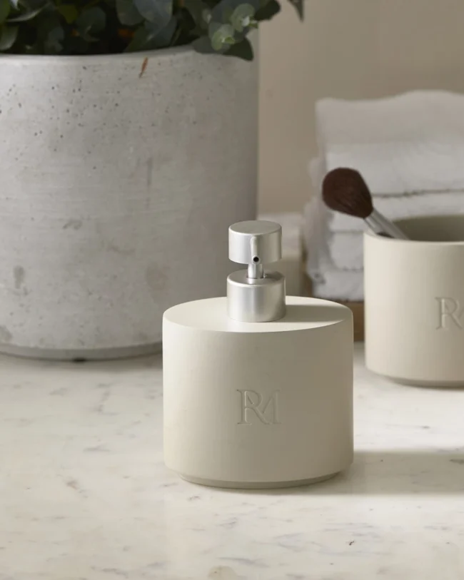 Badkamer - rivièra Maison - Zeeppomp RM Monogram