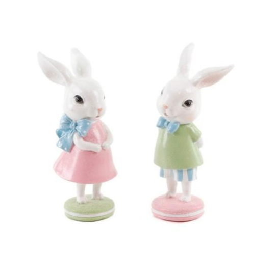 paasdecoratie - goodwill - paashaas meisje/jongen op macaron - polystone - pastelkleuren - assortiment van 2/prijs per stuk - H 15,5 cm