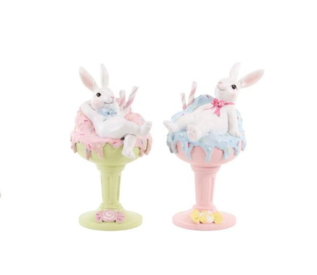 paasdecoratie - goodwill- ijscoupe met paashaas - polystone - pastelkleuren - assortiment van 2/prijs per stuk - H 21 cm