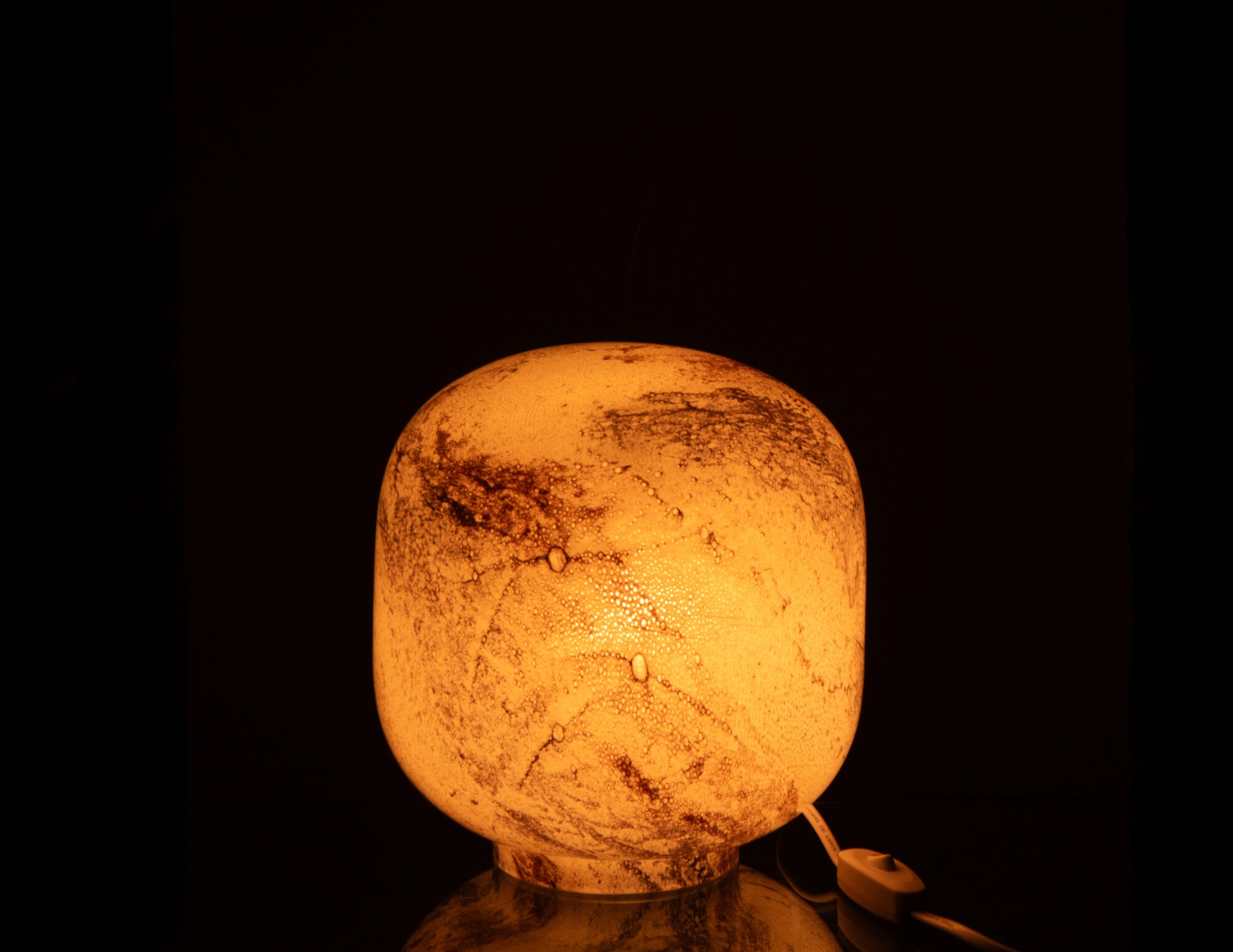 Tafellamp Bola β j-line β Gemengd Glas β Bruin/Beige/Zwart π€π‘- klein β Γ 21 x 21,5 cm β enkel afhalen/ geen verzending - Afbeelding 3