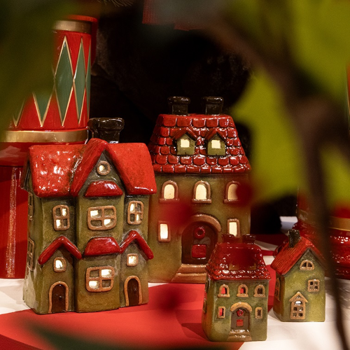 Theelichthouder Huis 'Kris' – countryfield - Aardewerk – rood/groen – 10 × 7 × 17 cm