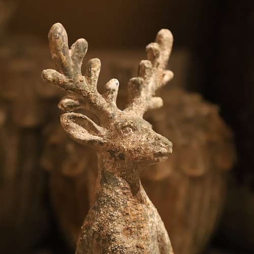 Hert zittend HEno - countryfield - aardewerk - grijstinten - groot - 16 × 16 × 44 cm - enkel afhalen/geen verzending - Afbeelding 2